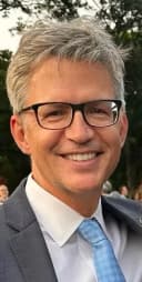 Dr. Martin Macdermott